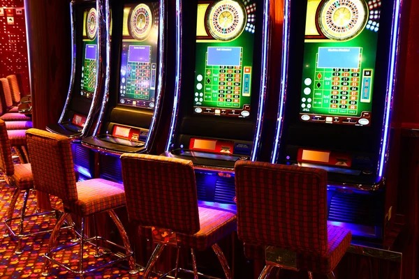 spinbet notification panel showing deposit confirmation and game result alerts